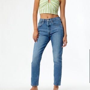 Levi 501 Skinny size 26 medium to light wash